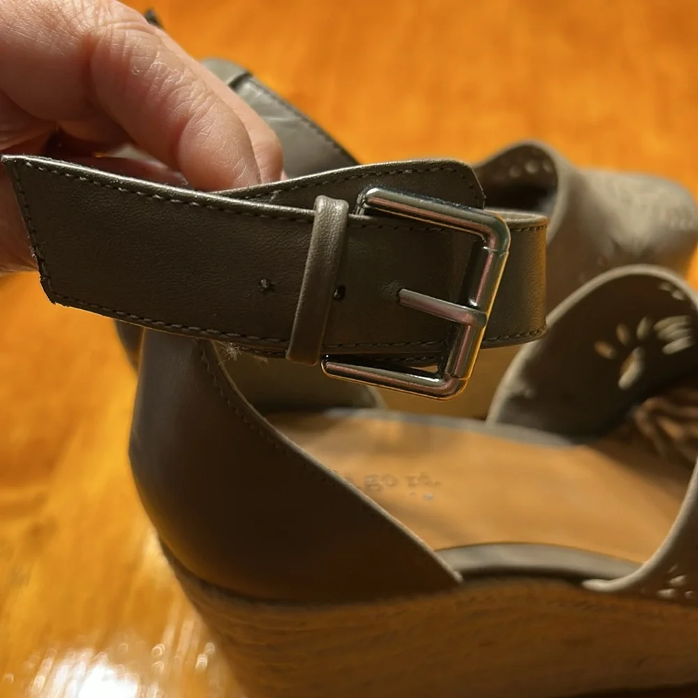 Indigo Rd. Espadrille Wedge‎ Heel Sandals